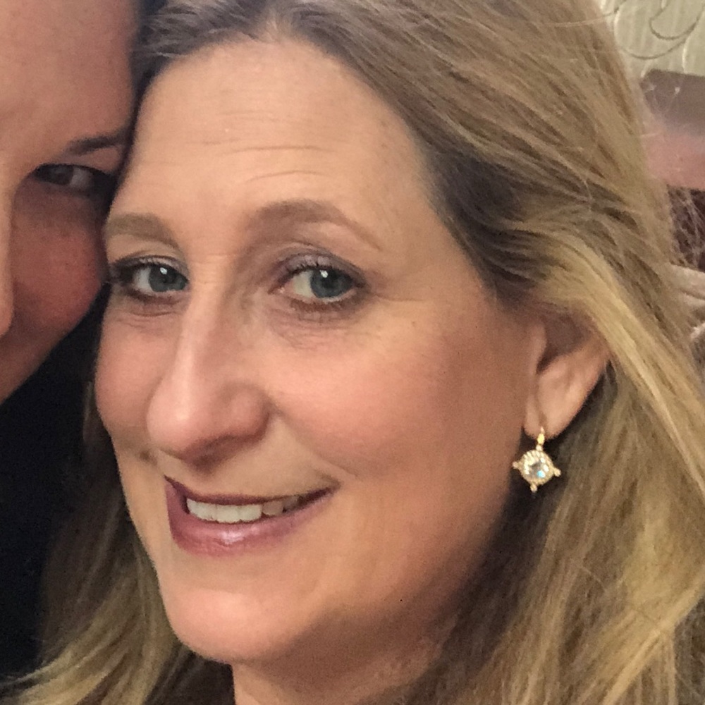 Meet your Posher, Lisa
